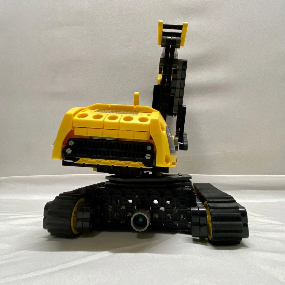 LEGO Technic Excavator Vexcon VIQ-1208 + 3 Worker Men Missing Limbs No Manuals